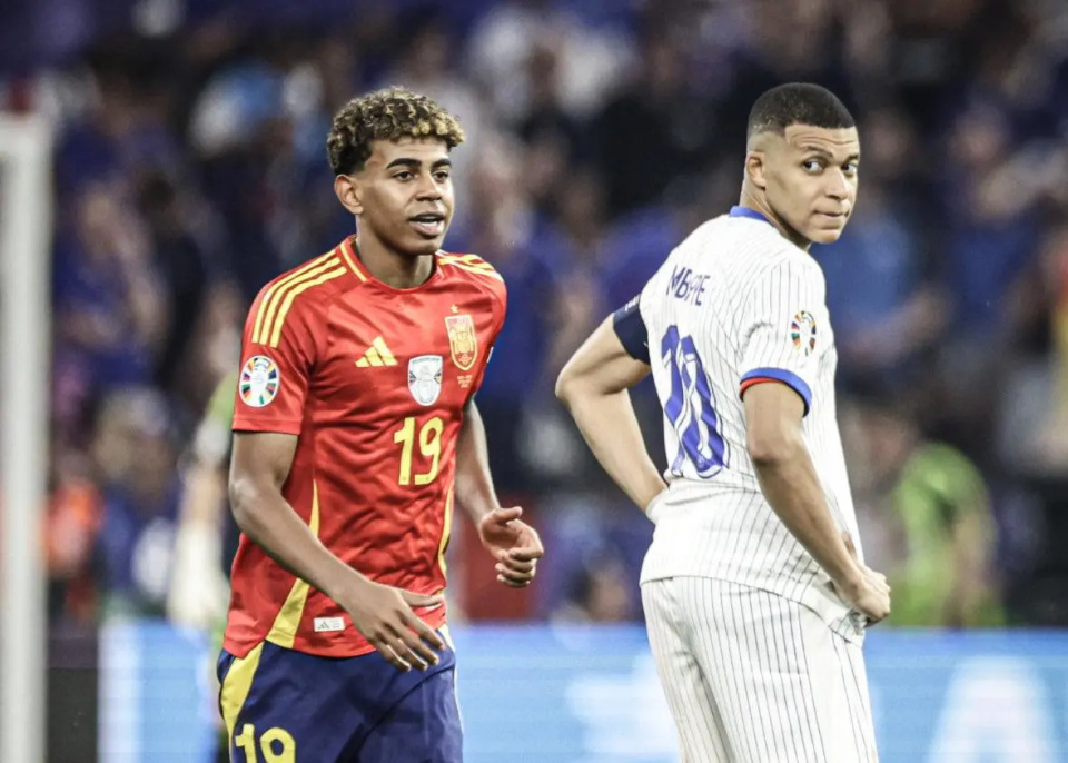 而不是, 讲本赛季乃, 什么 而不是, 讲本赛季乃, 什么